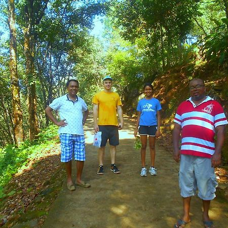 Sapphire Holiday Resort Ratnapura Zewnętrze zdjęcie