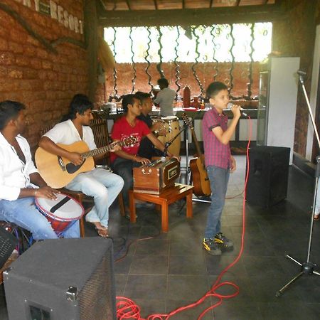 Sapphire Holiday Resort Ratnapura Zewnętrze zdjęcie