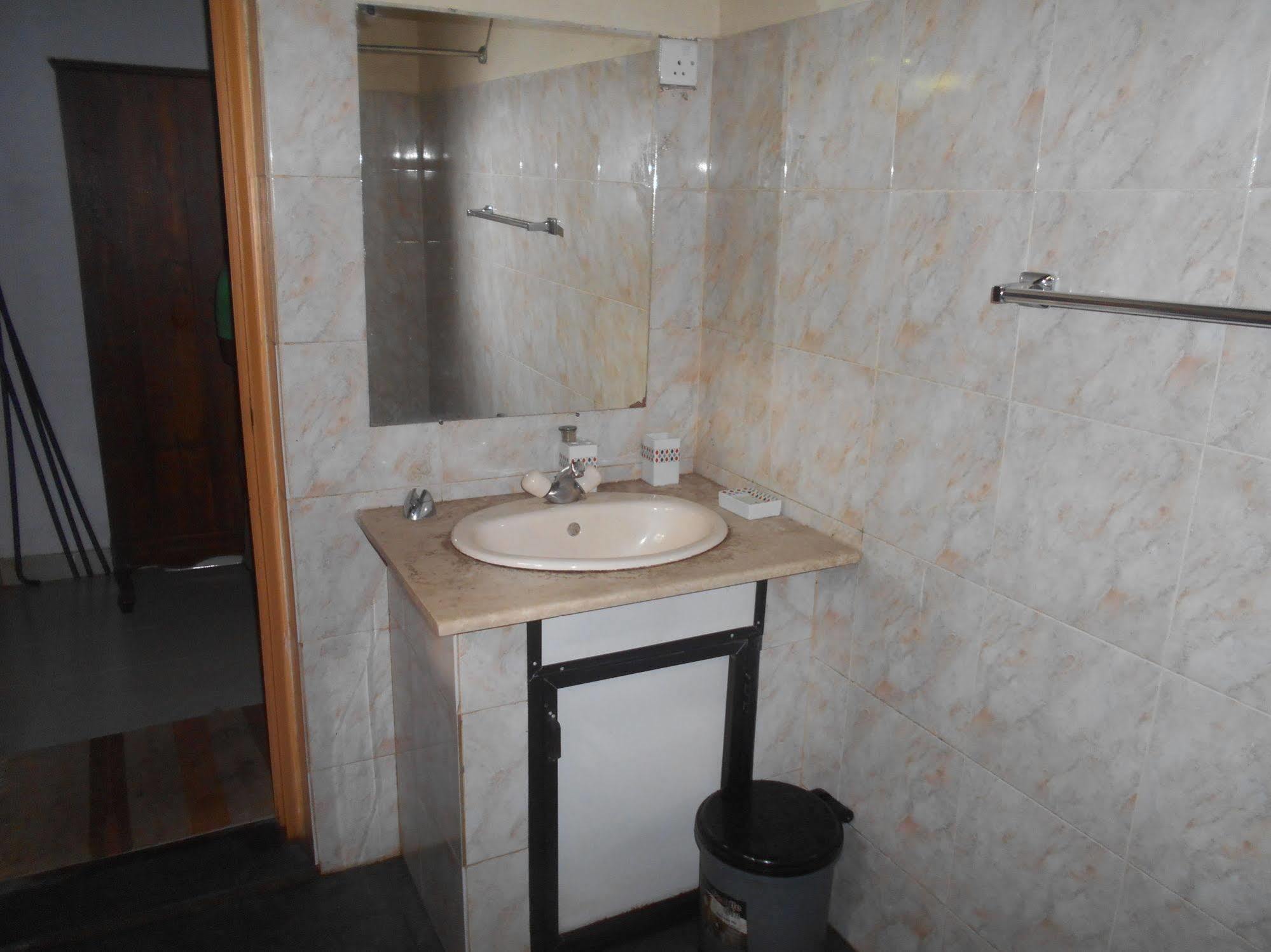 Sapphire Holiday Resort Ratnapura Zewnętrze zdjęcie