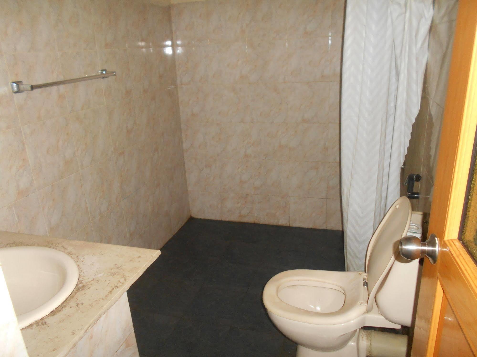 Sapphire Holiday Resort Ratnapura Zewnętrze zdjęcie